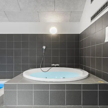 Casa vacanze Lovely In With Sauna